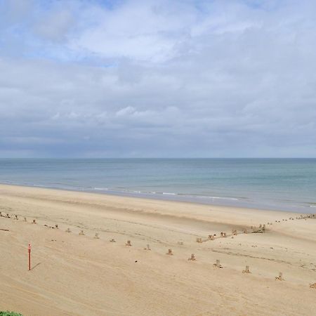Hollyhocks Villa Walcott  Екстериор снимка